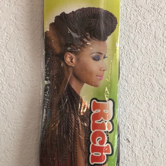 Expression Rich Braid - Picture 5 of 6